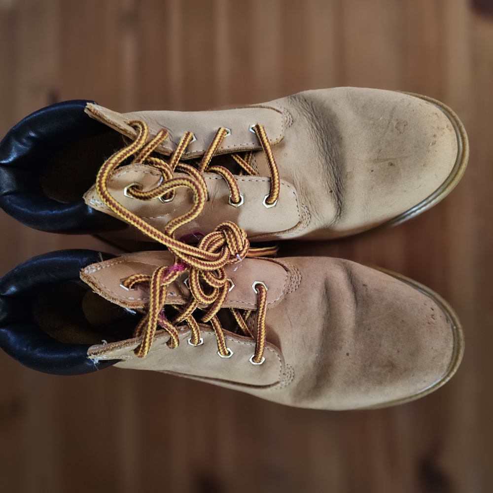 Timberland Tan Boots with Lace-Up Design and Ankle Support